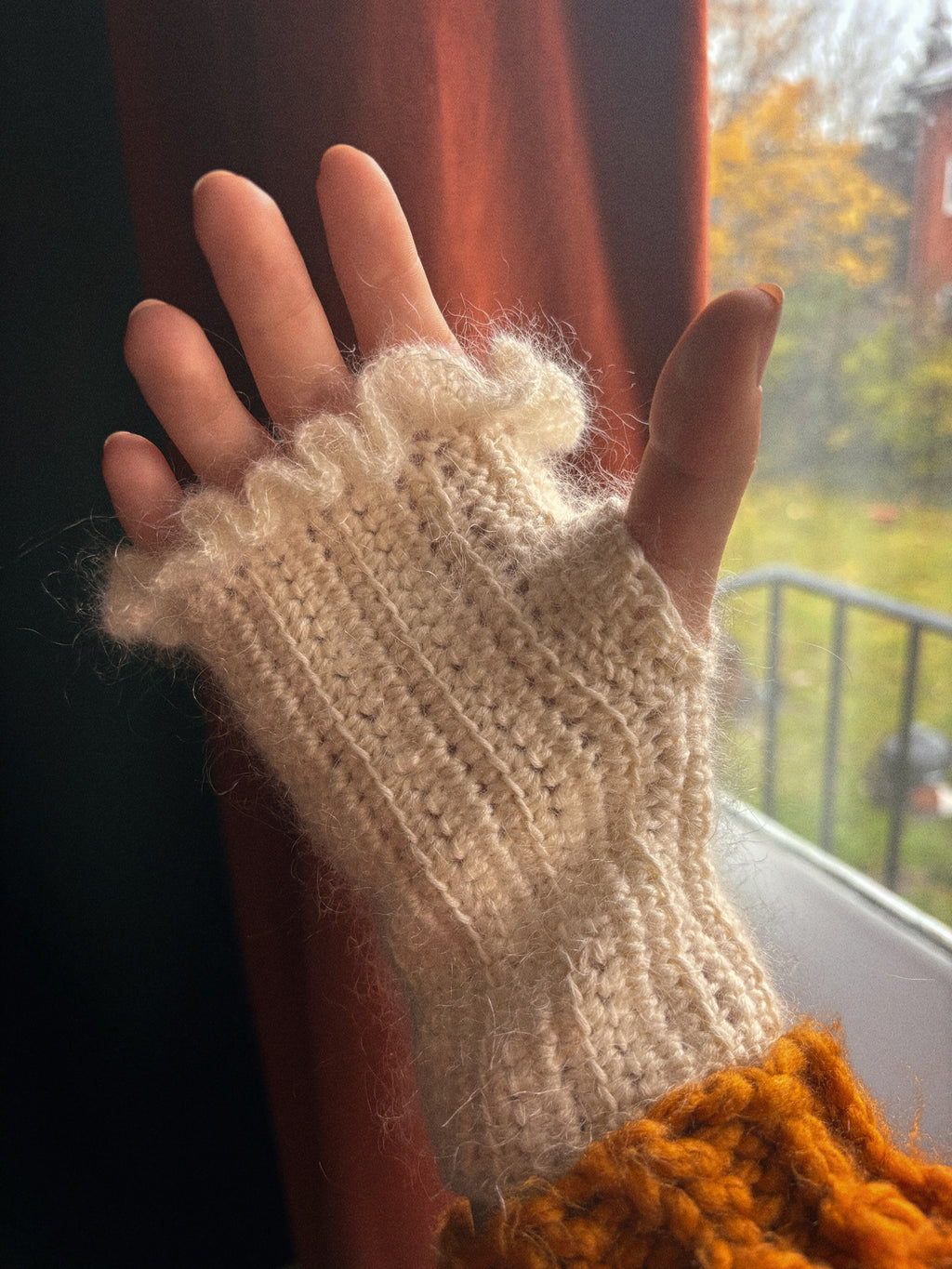 Mitaines à volants | Mélange coton, mohair et soie (prêtes à porter)